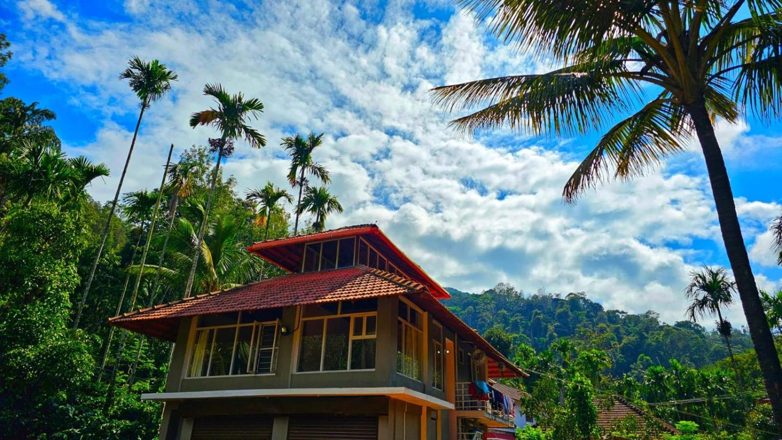 Coorg Divine Spark Home Stay Suntikoppa المظهر الخارجي الصورة